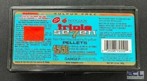 DESCRIPTION (5) 50CT BOXES OF 45/50 EASY CLEAN MUZZLELOADING PROPELLANT PELLETS BRAND / MODEL: HODGDON TRIPLE SE7EN SIZE $34.99 EACH LOCATION AMMO WAL