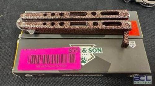 DESCRIPTION (2) BEAR AND SONS BUTTERFLY KNIVES BRAND / MODEL: 117BSW ADDITIONAL INFORMATION RETAILS FOR $35 EACH THIS LOT IS: SOLD BY THE PIECE LOCATI