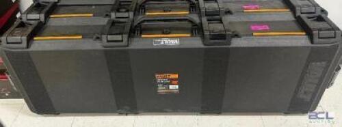 DESCRIPTION PELICAN VAULT LONG GUN CASE BRAND / MODEL: VCV770-0000-BLK ADDITIONAL INFORMATION RETAILS FOR $190 LOCATION SOUTH WALL QTY 1