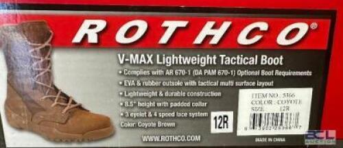 DESCRIPTION ROTHCO V-MAX LIGHTWEIGHT TACTICAL BOOT, BROWN SIZE 12R ADDITIONAL INFORMATION RETAILS FOR $63 LOCATION SOUTH WALL QTY 1