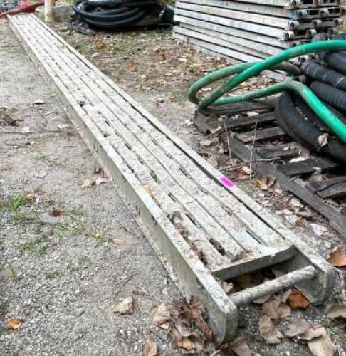 18' SCAFFOLDING STAGE
