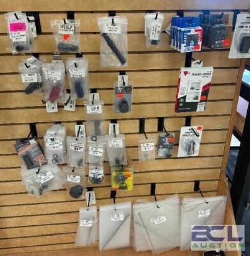 DESCRIPTION (1) LOT OF ASSORTED FIREARM PARTS AND HARDWARE. ADDITIONAL INFORMATION SEE ADDITIONAL IMAGES. THIS LOT IS: ONE MONEY LOCATION MIDDLE FLOOR