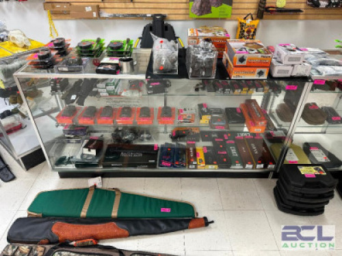 DESCRIPTION 70" GLASS SHOW CASE. ADDITIONAL INFORMATION CONTENTS ARE NOT INCLUDED. LAST DAY PICK UP ONLY LOCATION KNIFE COUNTER QTY 1
