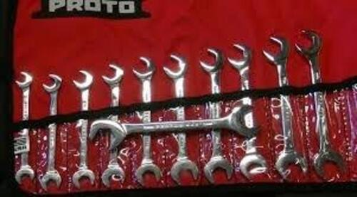 DESCRIPTION: (1) END WRENCH SET BRAND/MODEL: PROTO #J3100M INFORMATION: ANGLED, 11 PIECES, METRIC RETAIL$: $234.99 EA QTY: 1