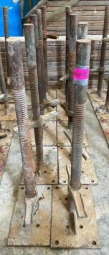 (10) 24" ADJUSTABLE SCAFFOLDING LEVELING JACKS