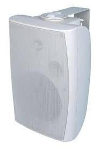 DESCRIPTION: (2) INDOOR / OUTDOOR SPEAKER SYSTEM BRAND/MODEL: MCM CUSTOM AUDIO #50-8890 INFORMATION: WHITE, 60 W / 120 W RETAIL$: $298.77 EA QTY: 2
