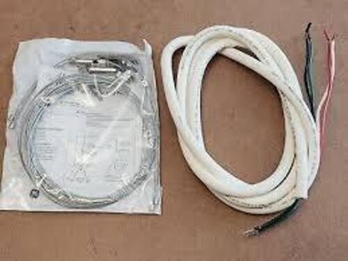 DESCRIPTION: (4) SUSPENDED KITS BRAND/MODEL: GE LIGHTING/93035306 INFORMATION: WHITE/OPTION 2 RETAIL$: $50.00 EA QTY: 4