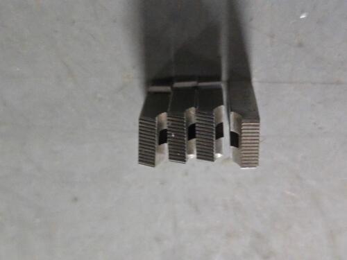 DESCRIPTION: (4) THREADING INSERTS BRAND/MODEL: VARDEX 1189638 SIZE: 5x40 QTY: 4
