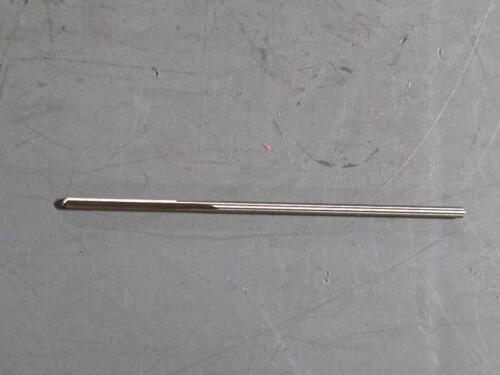 DESCRIPTION: (1) HSS CHUCKING REAMER BRAND/MODEL: MADE IN USA 72010952 SIZE: .1095" RETAIL$: 34.34 QTY: 1