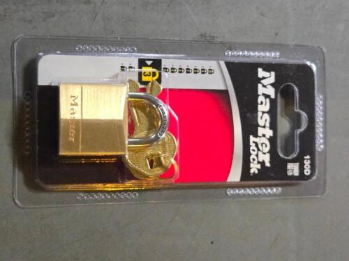 DESCRIPTION: (8) SOLID BRASS PADLOCKS BRAND/MODEL: MASTERLOCK 130D SIZE: 9/16" SHACKLE WIDE RETAIL$: 101.52 QTY: 8