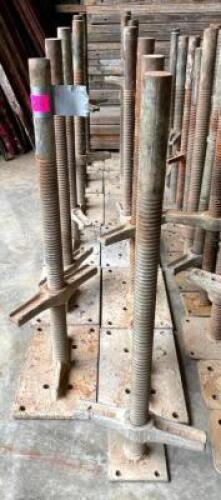 (12) 24" ADJUSTABLE SCAFFOLDING LEVELING JACKS