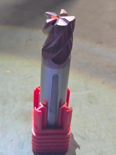 DESCRIPTION: (2) 5 FLUTE CARBIDE END MILL BRAND/MODEL: FULLERTON 37656 SIZE: 5/8" DIA RETAIL$: 161.99 QTY: 2