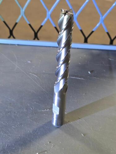 DESCRIPTION: (2) HSS SQ END MILL BRAND/MODEL: HERTEL 41118373 SIZE: 1/2" x 3" RETAIL$: 87.2 QTY: 2