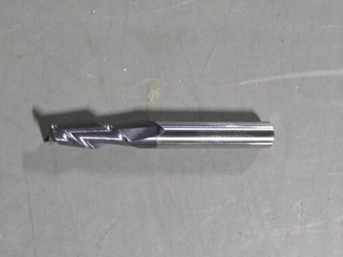 DESCRIPTION: (2) SOLID CARBIDE SQ END MILL BRAND/MODEL: ACCUPRO 81992596 SIZE: 5/16" x 3/4" RETAIL$: 59.42 QTY: 2