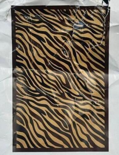PREUMIUM AREA RUG