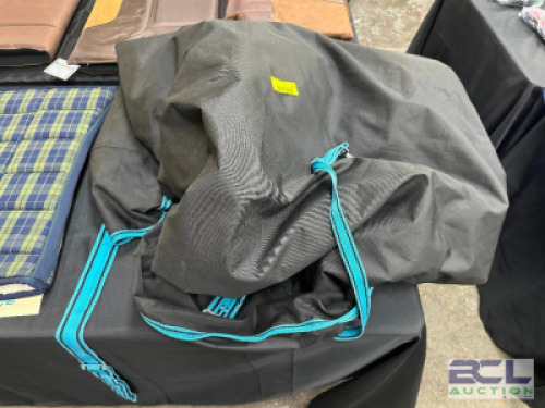 TURNOUT WATERPROOF HEAVY WEIGHT WINTER HORSE BLANKET