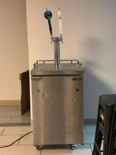 2 FAUCET KEGERATOR / KEG MASTER KEG CHILLER