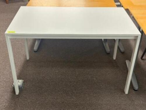 COMPUTER LAB DESK