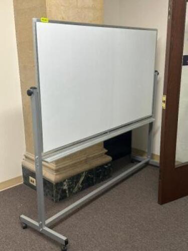 PORTABLE DRY ERASE BOARD