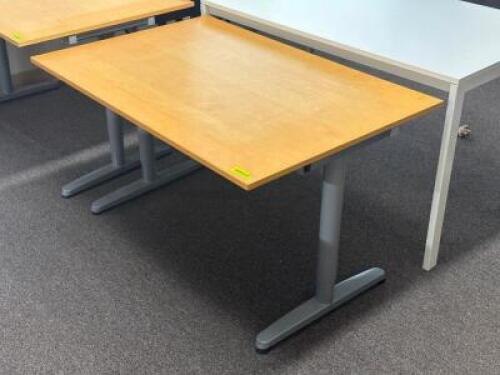 HIGH QUALITY COMPUTER DESK