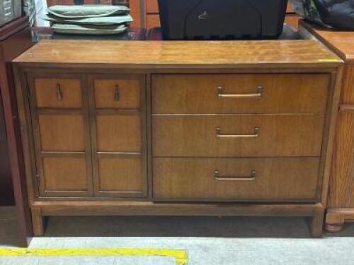 VINTAGE DRESSER