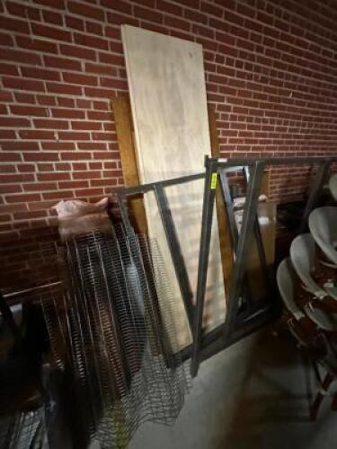 LARGE GROUP OF ASSORTED HARDWARE AND RACKING PICES
