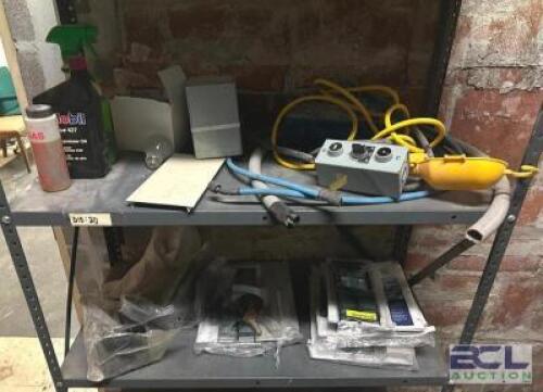 ASSORTED HARDWARE CONTENTS