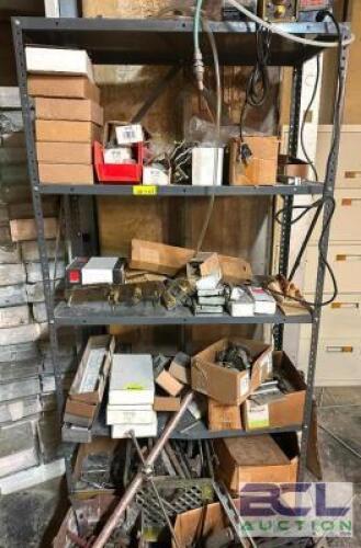 METAL SHELVING UNIT