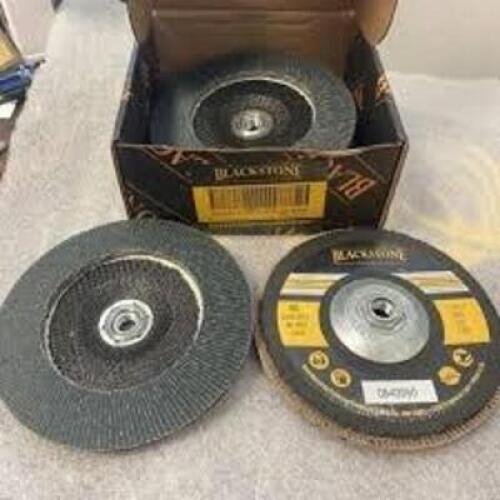 DESCRIPTION: (3) BOXES OF (5) FLAP DISC BRAND/MODEL: BLACKSTONE # 0812640 INFORMATION: ZIRC, 80 GRIT, TYPE 29 SIZE: 4 TO 1/2" X 5/8" TO 11 QTY: 3