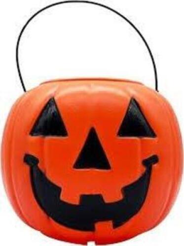 DESCRIPTION: (2) PLASTIC TRICK TO OR TO TREATING PUMPKIN HEADS INFORMATION: ORANGE, PLASTIC, OPEN TOP, HANDLE RETAIL$: $14.98 EA QTY: 2