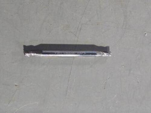 DESCRIPTION: (1) HSS DE SQ END MILL BRAND/MODEL: HERTEL 88248505 SIZE: 3/32" X 1/8" RETAIL$: 21.42 QTY: 1