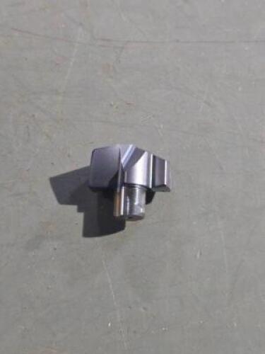 DESCRIPTION: (1) DRILL MEISTER PILOT DRILL HEAD BRAND/MODEL: TUNGALOY DMP055 AH725 SIZE: 7.8mm DIA 7 HEAD CONNECTION RETAIL$: 83.9 QTY: 1