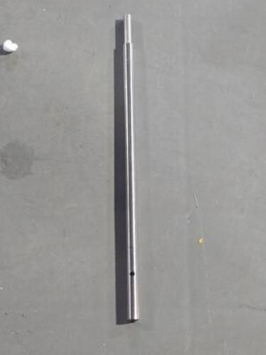 DESCRIPTION: (1) 1/4: SHANK DRIL EXTENTION BRAND/MODEL: MADE IN USA 05005657 SIZE: 5/16" RETAIL$: 52.83 QTY: 1
