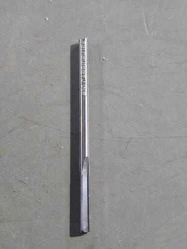 DESCRIPTION: (1) SOLID CARBIDE CHUCKING REAMER BRAND/MODEL: HERTEL 79890570 SIZE: #20 RETAIL$: 49.62 QTY: 1