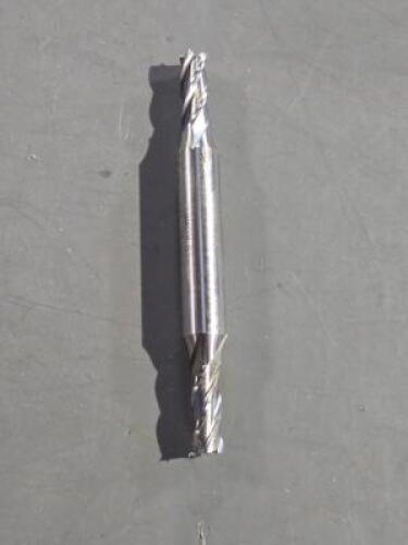 DESCRIPTION: (1) HSS DE SQ END MILL BRAND/MODEL: HERTEL 87151221 SIZE: 1/4"X5/8"X3/8" RETAIL$: 21.93 QTY: 1