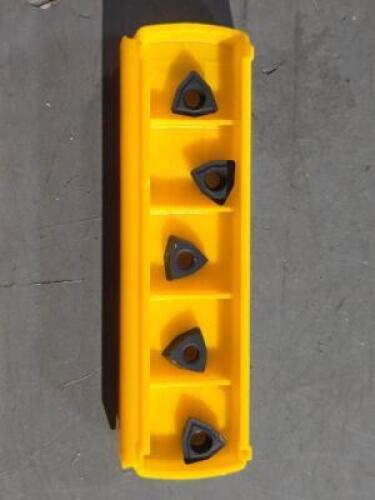 DESCRIPTION: (5) INDEXABLE DRILL INSERTS BRAND/MODEL: KENNAMETAL DFT05T308GD RETAIL$: 281.9 QTY: 5