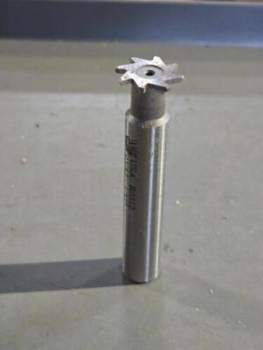 DESCRIPTION: (2) HSS CONVEX RADIUS CUTTER BRAND/MODEL: WHITNEY 0317498 SIZE: 1/32" X1/16" X 3/4"X1/2" RETAIL$: 142.16 QTY: 2
