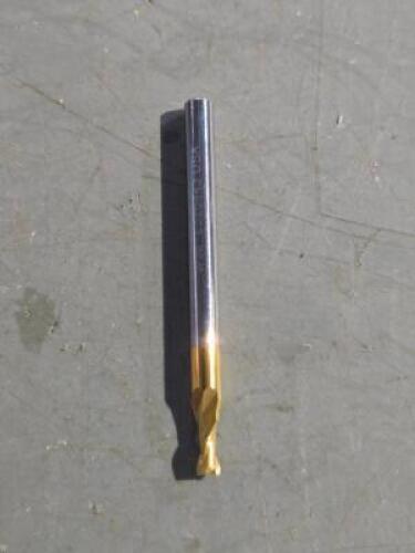 DESCRIPTION: (3) SOLID CARBIDE SQ END MILL BRAND/MODEL: HERTEL 74611146 SIZE: 3/32"x3/16"X1/8" RETAIL$: 47.01 QTY: 3