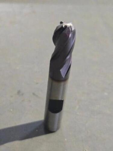 DESCRIPTION: (1) COBALT SQ END MILL BRAND/MODEL: HERTEL 41114539 SIZE: 3/8"X3/4"X3/8" RETAIL$: 24.38 QTY: 1