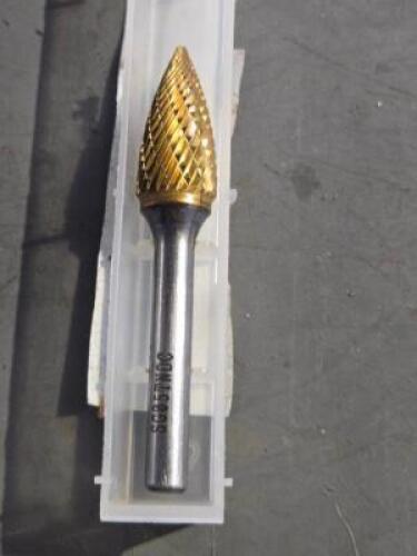 DESCRIPTION: (1) DOUBLE CUT TREE WITH POINT BUR BRAND/MODEL: SGS PRO 0140944 SIZE: 1/2" X1/4" RETAIL$: 73.16 QTY: 1
