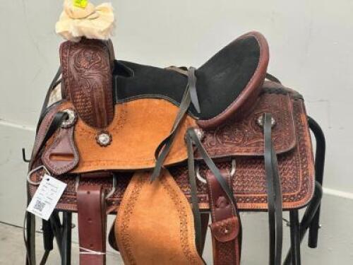 WESTERN BARREL RACING SHOW HORSE SADDLE WITH TACK SET
