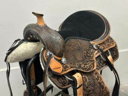 WESTERN BARREL RACING SHOW HORSE SADDLE WITH TACK SET