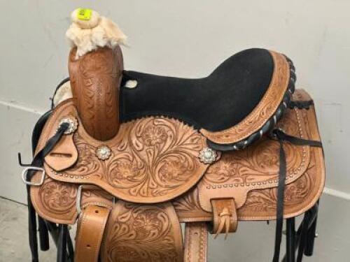 WESTERN BARREL RACING SHOW HORSE SADDLE WITH TACK SET