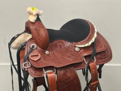 WESTERN BARREL RACING SHOW HORSE SADDLE WITH TACK SET
