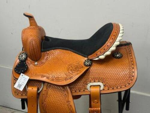 WESTERN BARREL RACING SHOW HORSE SADDLE WITH TACK SET