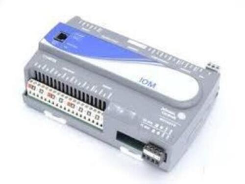 DESCRIPTION: (1) BOX OF (240) EQUIPMENT CONTROLLERS BRAND/MODEL: JOHNSON CONTROLS #PK-IOM 5731-0 QTY: 1