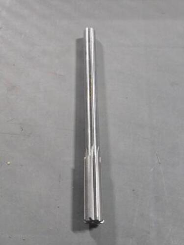 DESCRIPTION: (1) HSS CHUCKING REAMER BRAND/MODEL: MADE IN USA 08272221 SIZE: 43/64" RETAIL$: 121.58 QTY: 1