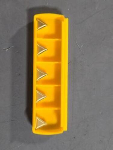DESCRIPTION: (5) CARBIDE TURNING INSERTS BRAND/MODEL: KENNAMETAL TPMR221 KC850 RETAIL$: 103.8 QTY: 5