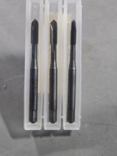 DESCRIPTION: (3) HSS PLUG TAPS BRAND/MODEL: KENNAMETAL 73790529 SIZE: #10-32 UNF RETAIL$: 68.34 QTY: 3