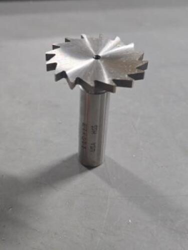 DESCRIPTION: (1) HSS WOODRUFF KEYSEAT CUTTER BRAND/MODEL: MADE IN USA 07007016 SIZE: 1-1/2" X 1/8" X 1/2" RETAIL$: 106.34 QTY: 1